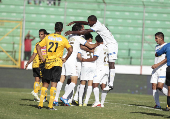 Clásico polémico en el Nacional entre Olimpia Y Real España