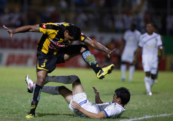 Clásico Real España-Olimpia en imágenes
