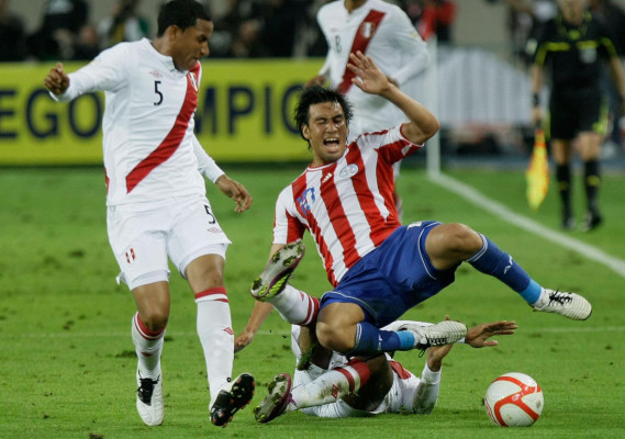 Sudamérica inicia la lucha por las plazas para el Mundial ‎