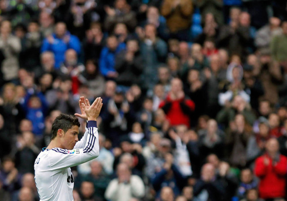 El Real Madrid golea al Getafe antes del clásico.
