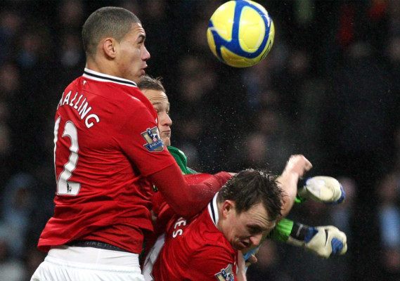 Fiesta del fútbol en la ciudad de Manchester.