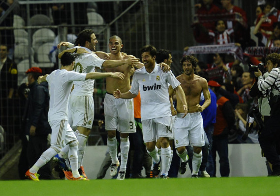Real Madrid se ha proclamado campeón de Liga tras ganar en San Mamés.