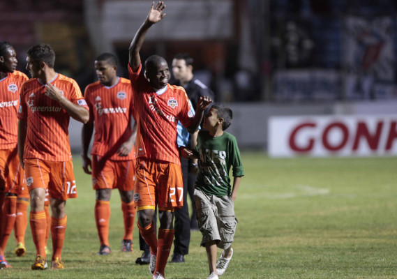 Olimpia perdonó al Houston Dynamo