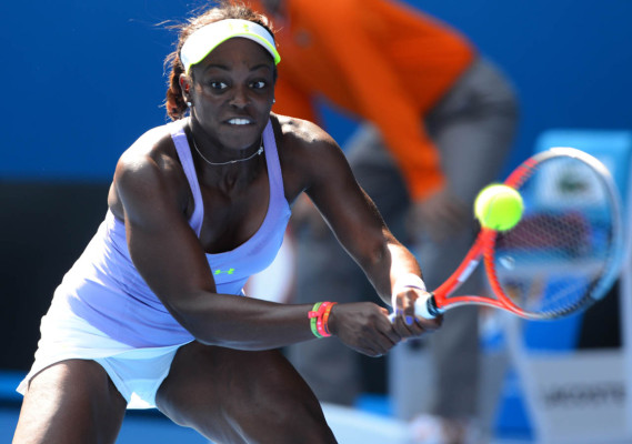 Stephens tumba a Serena.