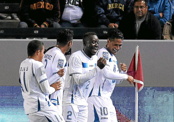 Honduras le gana el duelo a Panamá