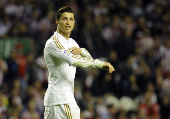 Real Madrid se ha proclamado campeón de Liga tras ganar en San Mamés.