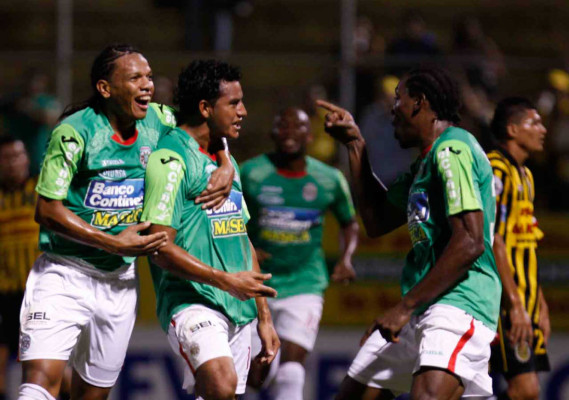 Clásico sampedrano se pintó de verde .