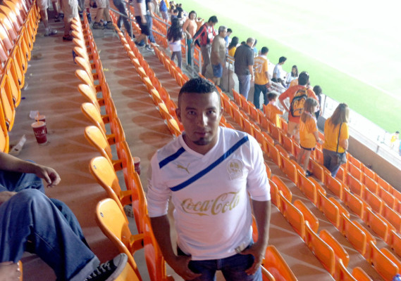 Los hondureños que estuvieron en el BBVA Compass Stadium