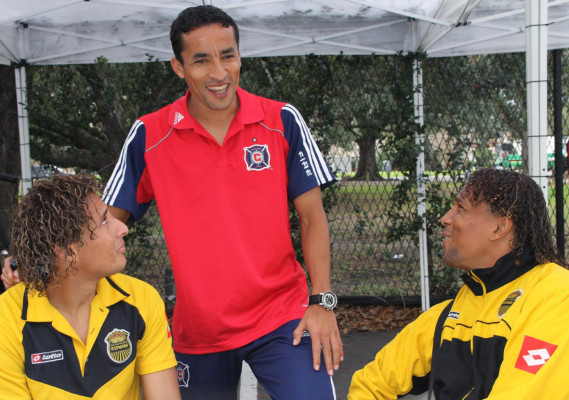 Real España cae ante el Chicago Fire.