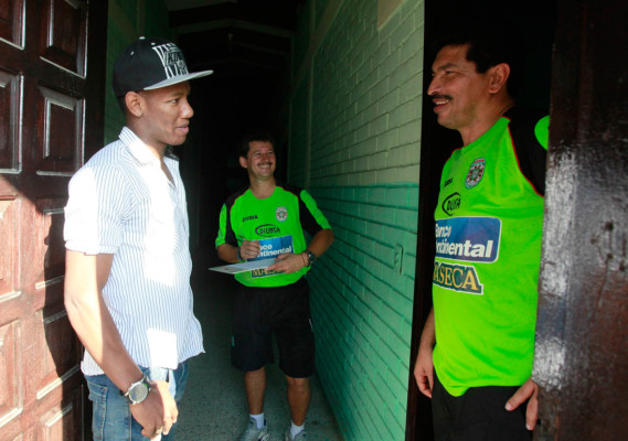 Marathón arranca pretemporada al mando de Carlos Martínez.