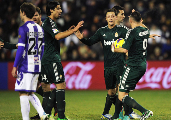 Doblete de Özil y gana el Real Madrid.