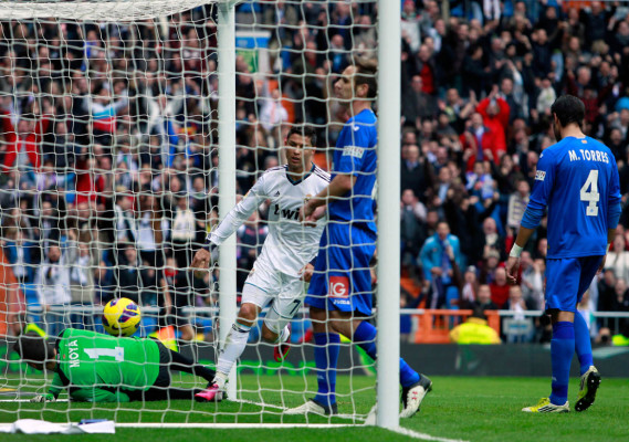 El Real Madrid golea al Getafe antes del clásico.