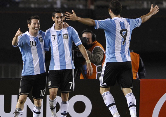 Sudamérica inicia la lucha por las plazas para el Mundial ‎