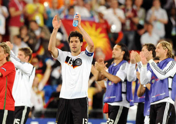 Michael Ballack confirmó el fin de su brillante carrera.