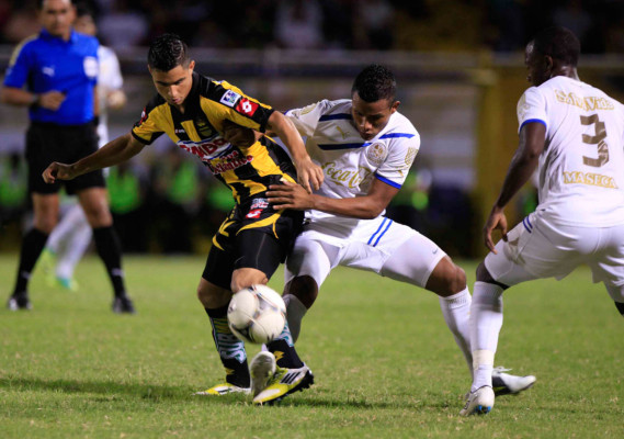 Clásico Real España-Olimpia en imágenes