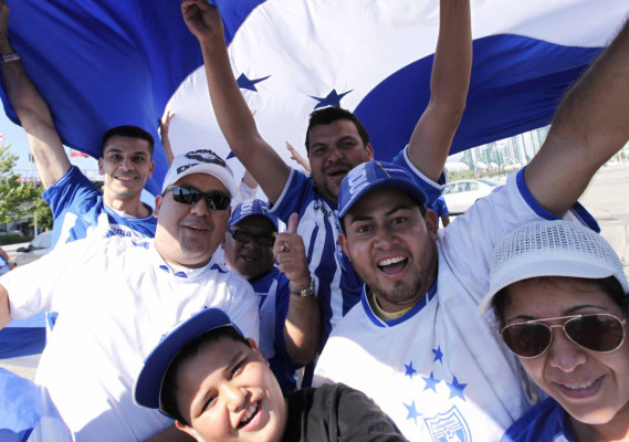 El color de Canadá y Honduras