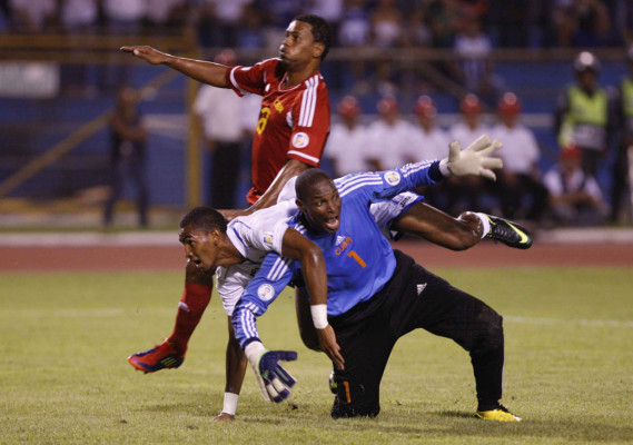 Las mejores imágenes de Honduras vs Cuba.