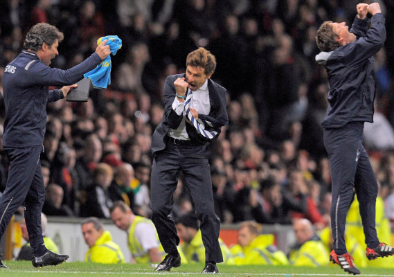 Manchester United y Tottenham en imágenes.