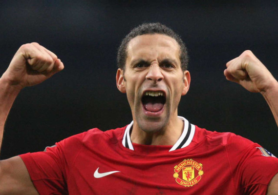 Fiesta del fútbol en la ciudad de Manchester.