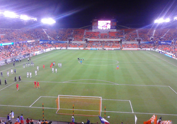 Los hondureños que estuvieron en el BBVA Compass Stadium