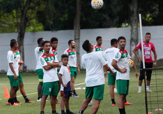 Mario Berríos: 'Al ver la tabla sabemos que estamos en deuda'