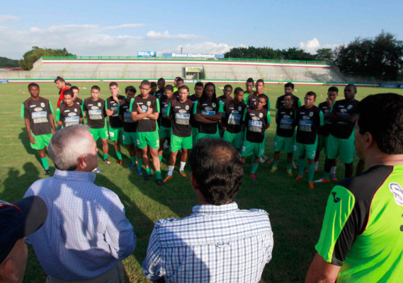 Marathón arranca pretemporada al mando de Carlos Martínez.