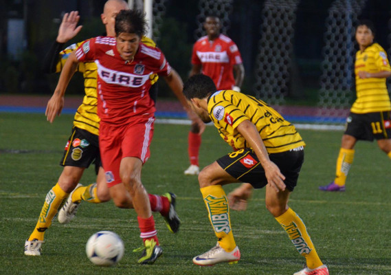 Real España cae ante el Chicago Fire.