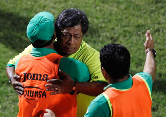 Clásico sampedrano se pintó de verde .