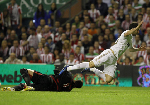 Real Madrid se ha proclamado campeón de Liga tras ganar en San Mamés.