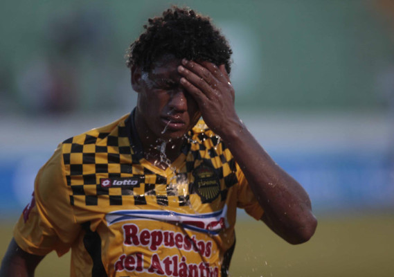 Clásico polémico en el Nacional entre Olimpia Y Real España