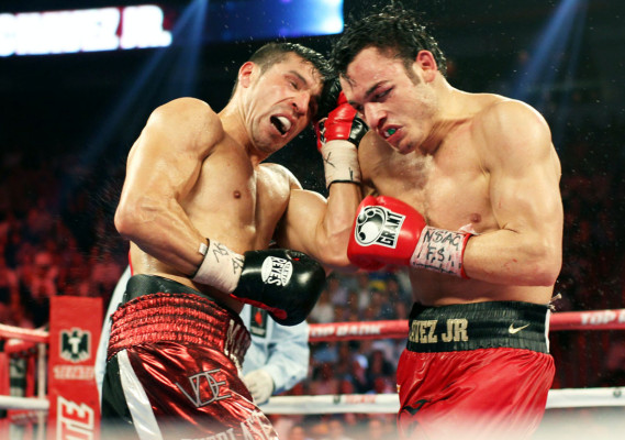 Las mejores imágenes de la pelea Chávez JR. vs Maravilla Martínez.