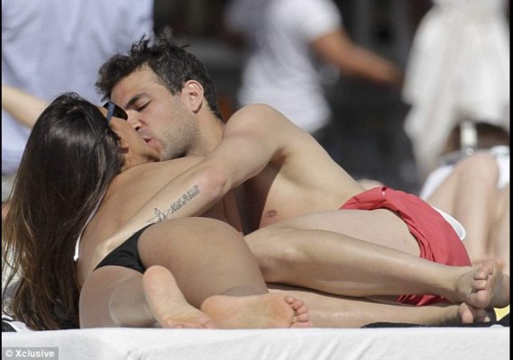 Daniella Semaan, la espectacular mujer de Cesc Fábregas y sus fotos 'subidas de tono'