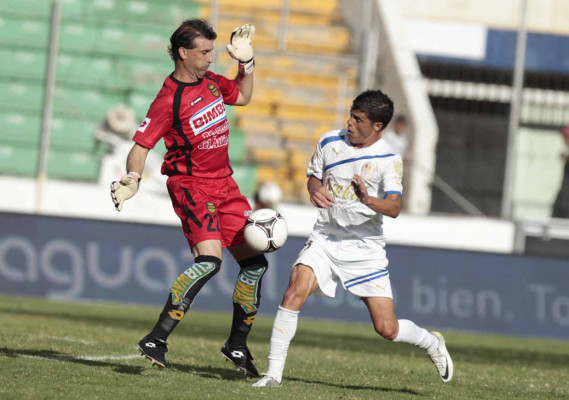 Clásico polémico en el Nacional entre Olimpia Y Real España
