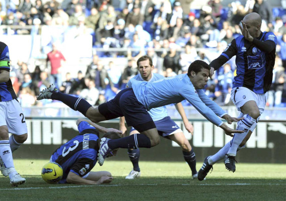 Acción deportiva mundial en graficas .