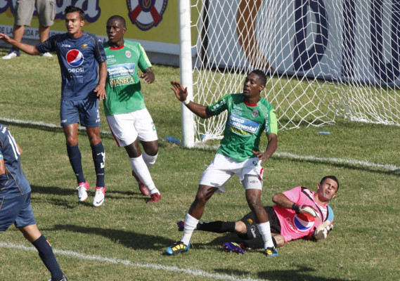 Imágenes del momento angustioso que vivió Kerpo de León.