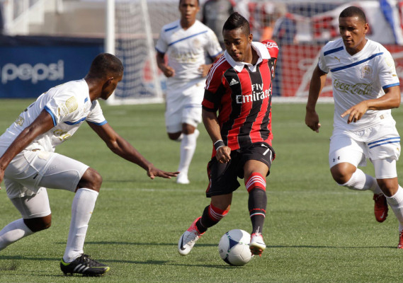 Imágenes del partido Olimpia-Milan en Boston
