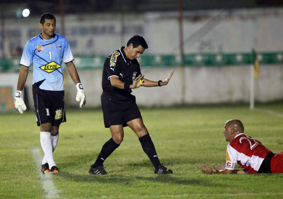 Benigno Pineda anunció su retiro del arbitraje