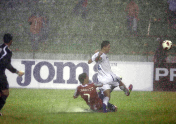 El amistoso Honduras-Paraguay en el Olímpico
