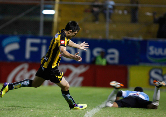 Real España ganó de forma agónica al Victoria