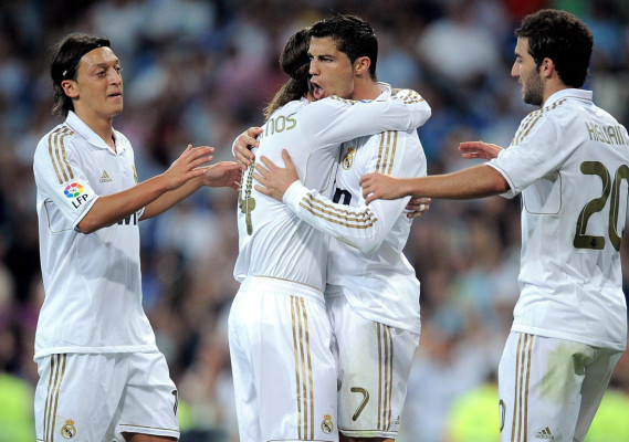 Real Madrid golea al Rayo y el Barca aplasta al Atlético de Madrid