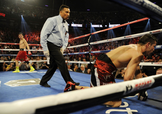 Las mejores imágenes de la pelea Chávez JR. vs Maravilla Martínez.