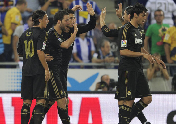 Barcelona ya es líder y el Real Madrid arrasa con triplete de Higuaín