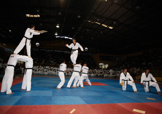 Espectacular exhibición de Taekwondo