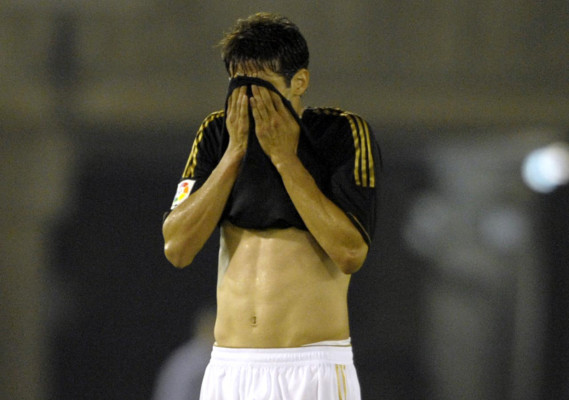 Valencia empata con el Barça y lidera la Liga española