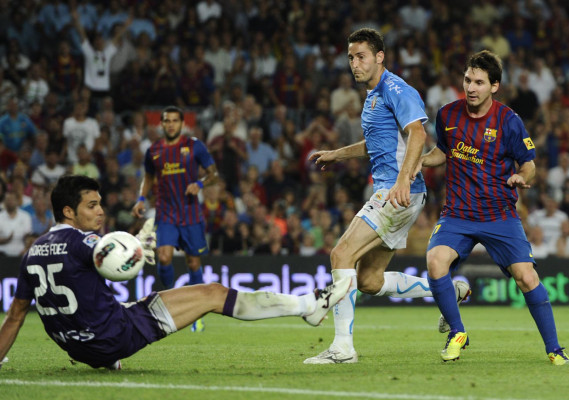 Barça despeja dudas humillando a Osasuna