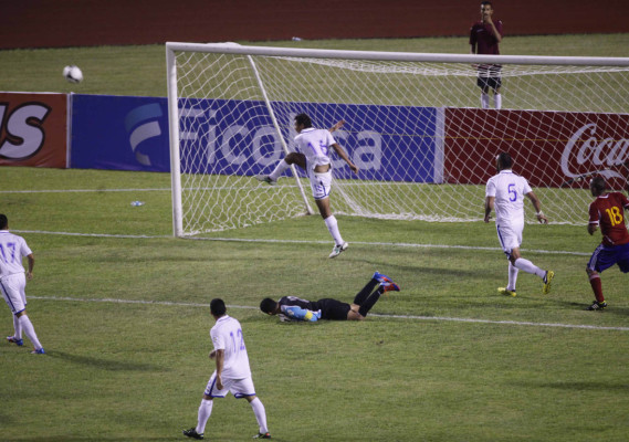 Las mejores imágenes de Honduras vs Cuba.