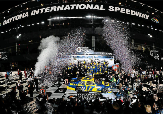 Cóctel Deportivo internacional .