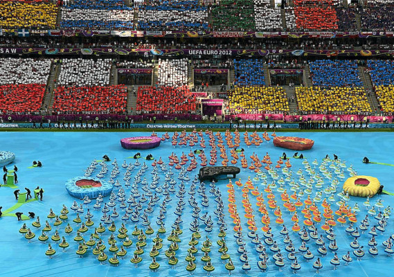 La ceremonia de inauguración de la Eurocopa 2012
