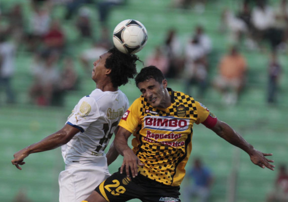 Clásico polémico en el Nacional entre Olimpia Y Real España
