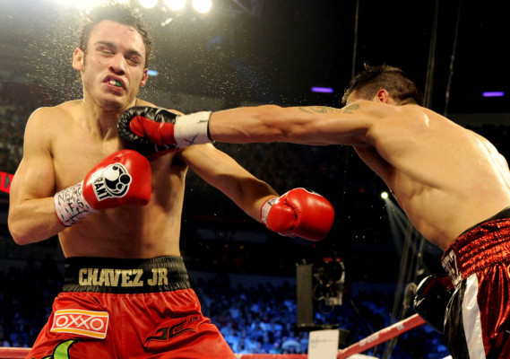 Las mejores imágenes de la pelea Chávez JR. vs Maravilla Martínez.